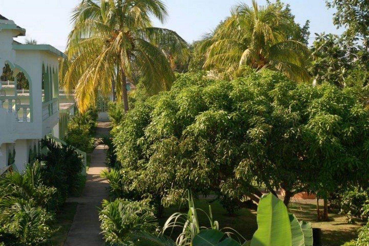Hidden Paradise Resort Hotel Negril Exterior photo