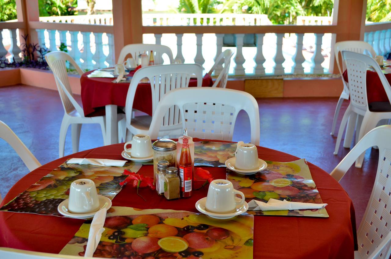 Hidden Paradise Resort Hotel Negril Exterior photo